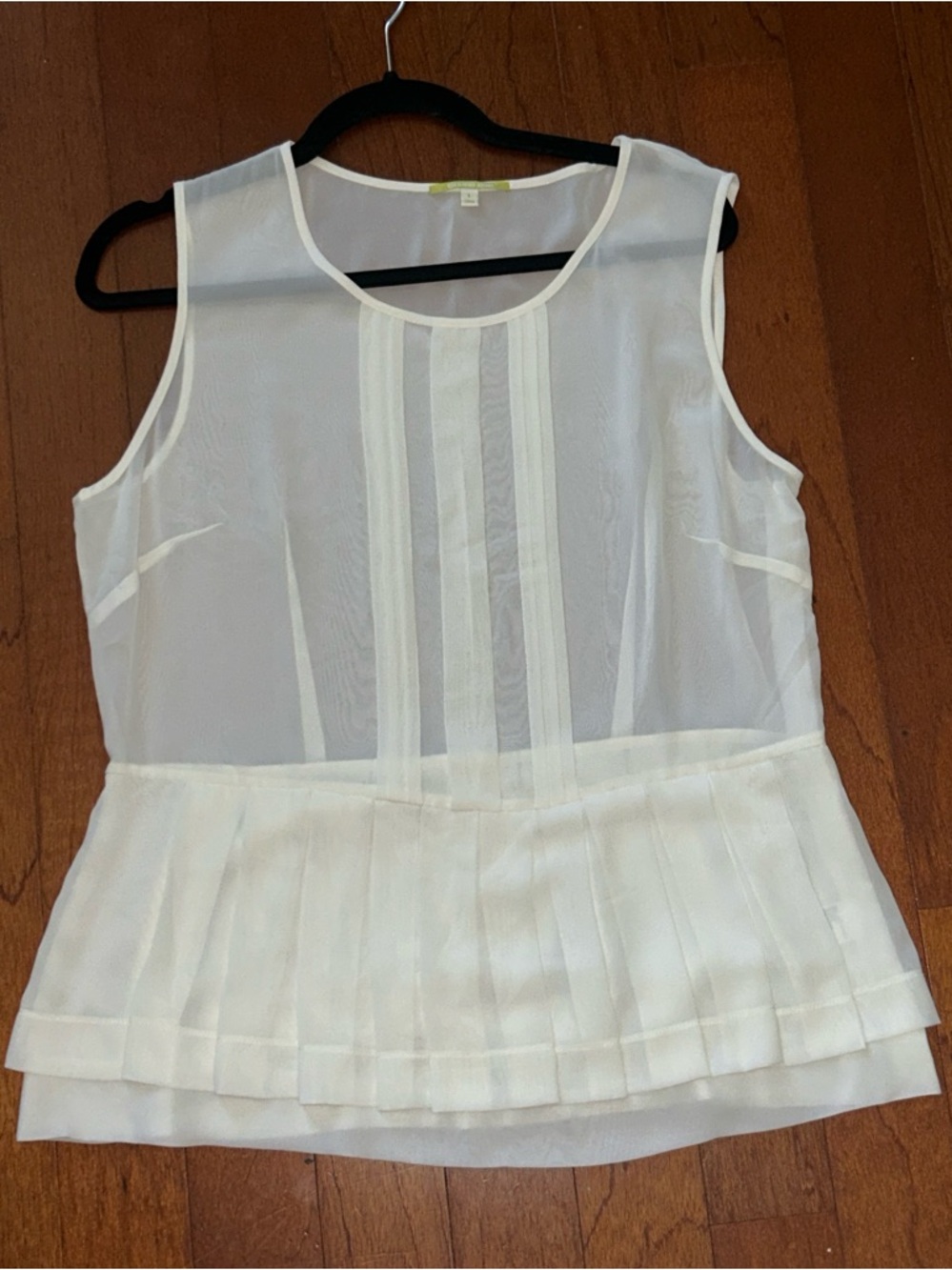 Gianni Bini Pleated Peplum Babydoll Top Women’s L Sheer Ivory Minimalist Fairy - Picture 2 of 7